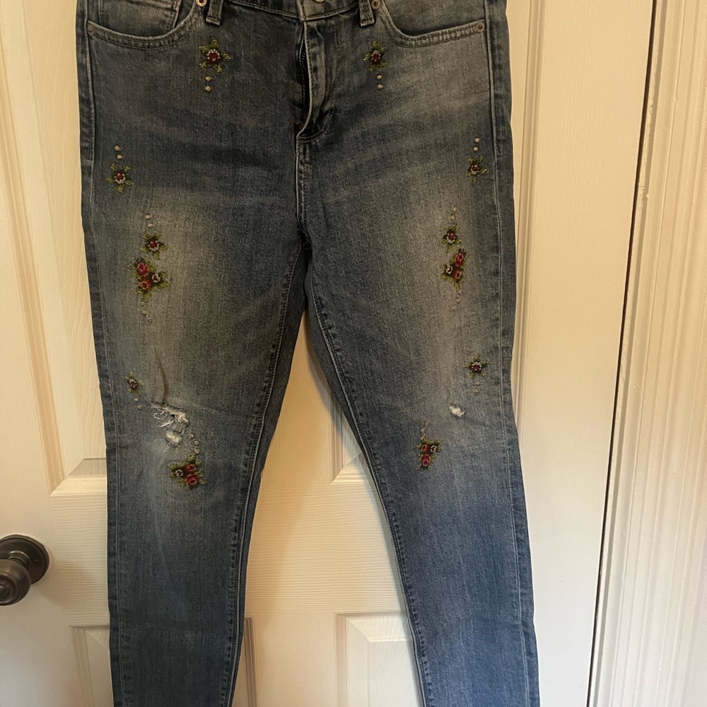 Lucky Brand Medium Blue Skinny Jeans with Floral Embroidery